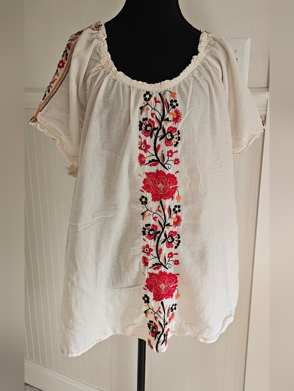 Lucky Brand 3X Embroidered Peasant Top - White with Red Floral Embroidery